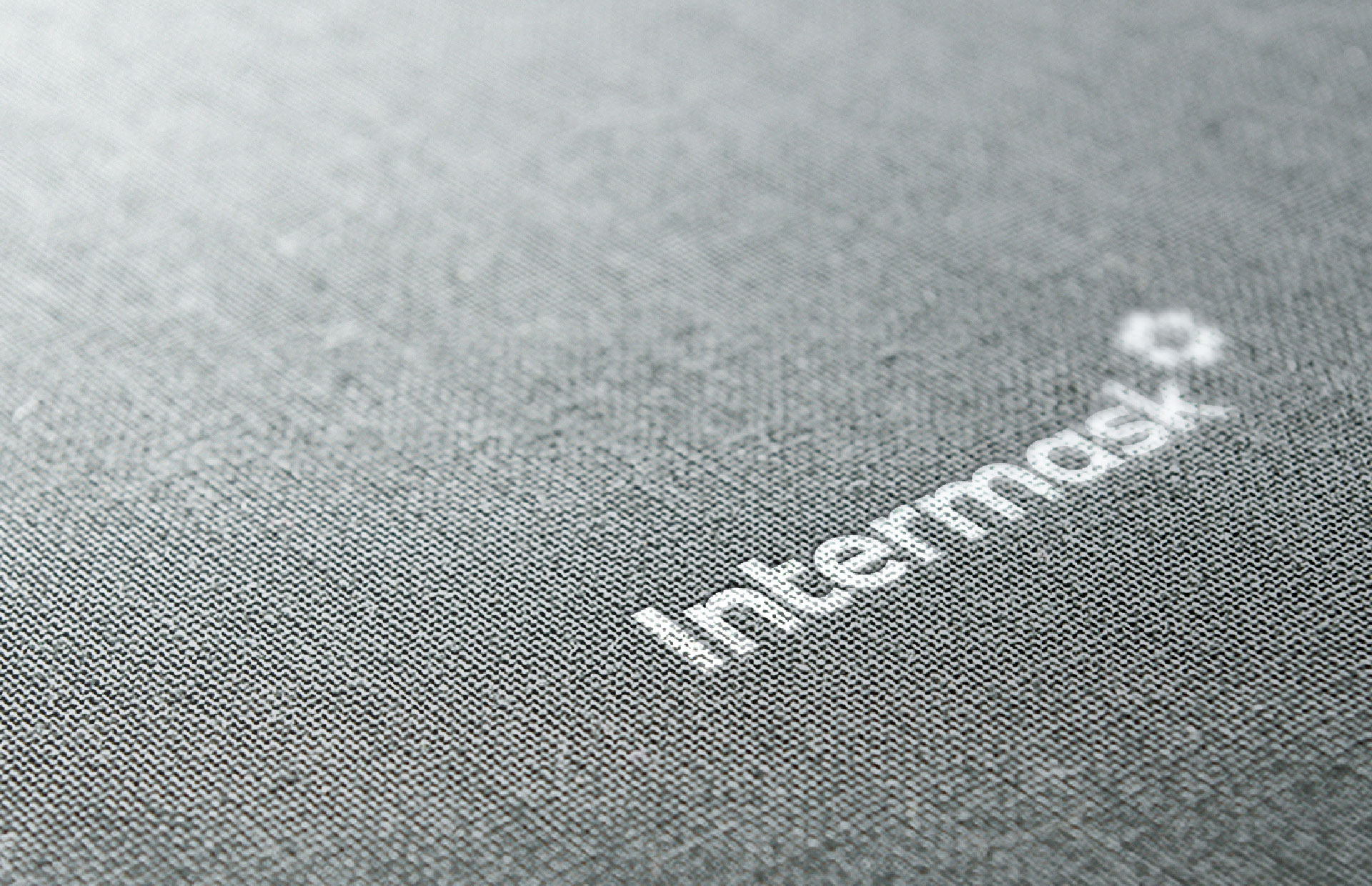 tree creative thiet ke logo y te Intermask 41