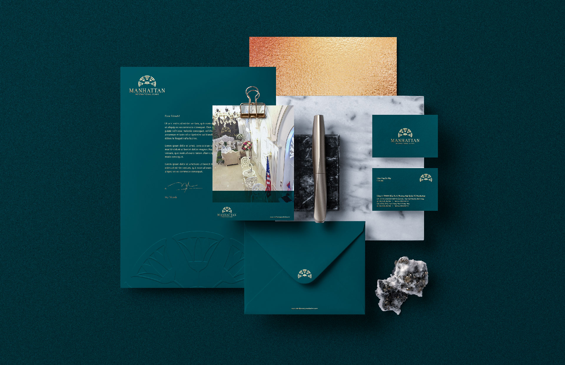 treecreative thiet ke logo manhattan 01